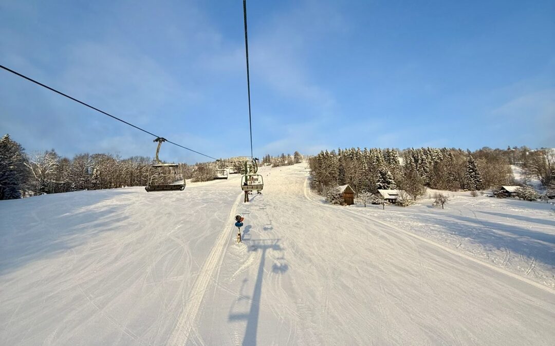 Zima v plné síle: 8 sjezdovek do 10 km od hotelu